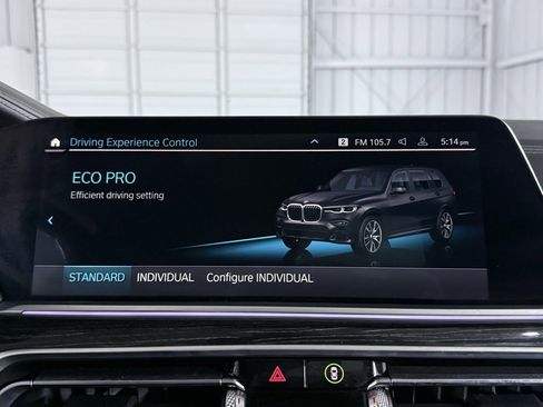 Used 2022 BMW X7 M50i image 44