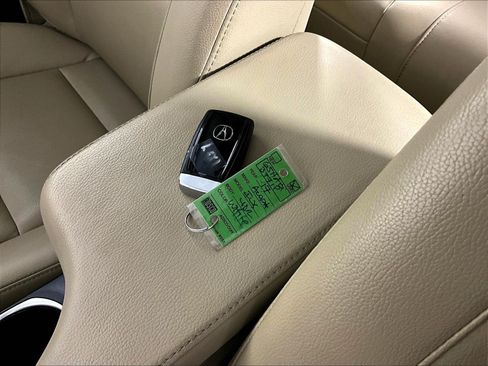 Certified 2017 Acura ILX FWD image 35