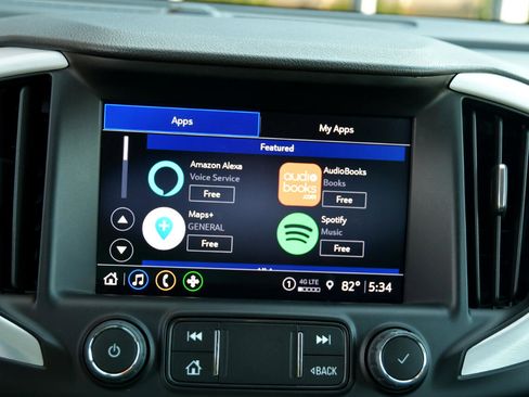 Used 2024 GMC Terrain SLT image 22