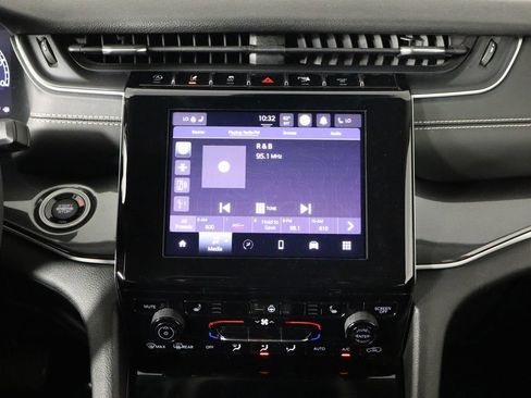 Used 2023 Jeep Grand Cherokee L Laredo w/ Luxury Tech Group I AWD/4WD image 28