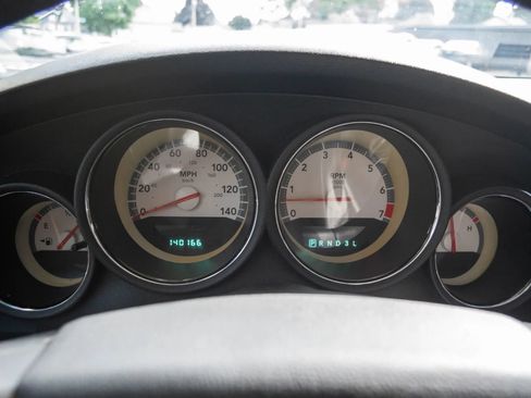 Used 2010 Dodge Charger SXT RWD image 20