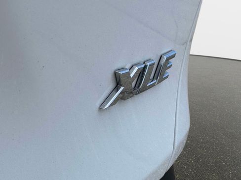 Used 2025 Toyota RAV4 XLE FWD image 10