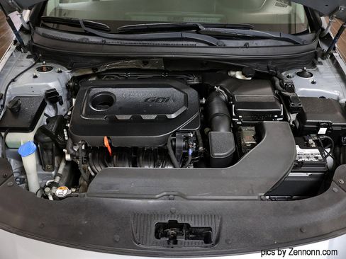 Used 2017 Hyundai Sonata SE image 33