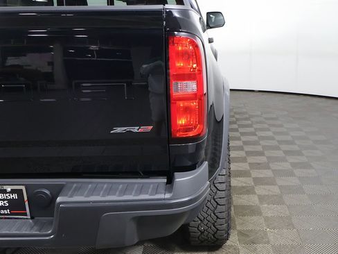 Used 2022 Chevrolet Colorado ZR2 AWD/4WD image 14