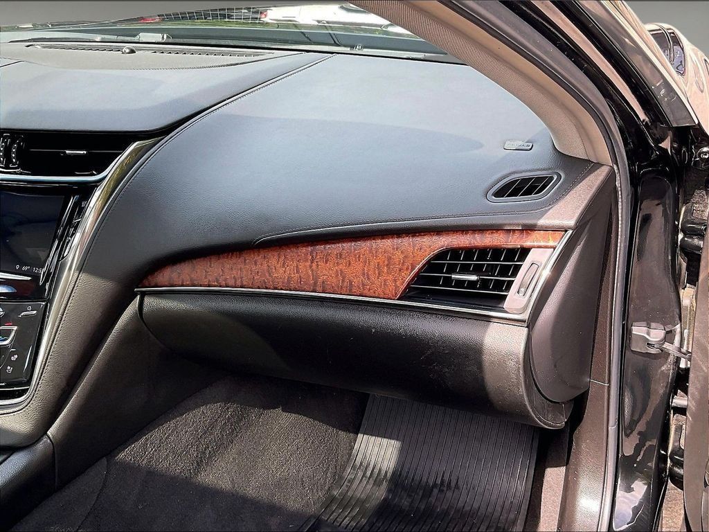 Used 2019 Cadillac CTS Luxury AWD/4WD image 12