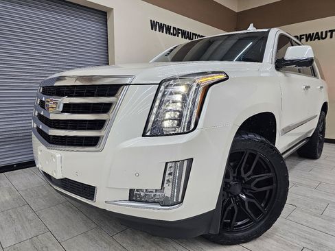 Used 2015 Cadillac Escalade Premium AWD/4WD image 1