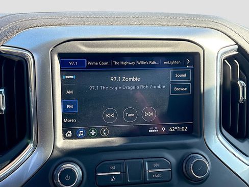 Used 2022 Chevrolet Silverado 1500 LT image 14