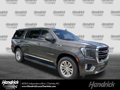 Used 2021 GMC Yukon XL SLT AWD/4WD image 1