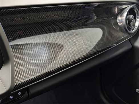 Used 2018 Chevrolet Camaro ZL1 image 32