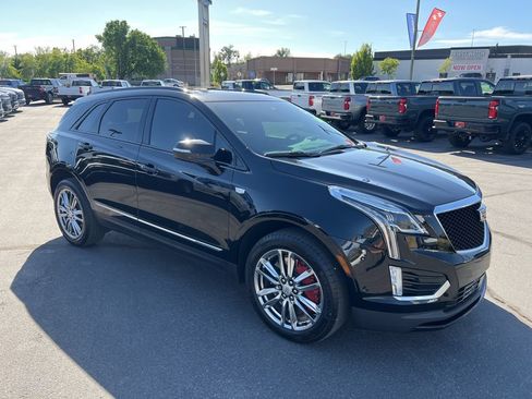 Used 2023 Cadillac XT5 Sportv w/ Technology Package AWD/4WD image 6