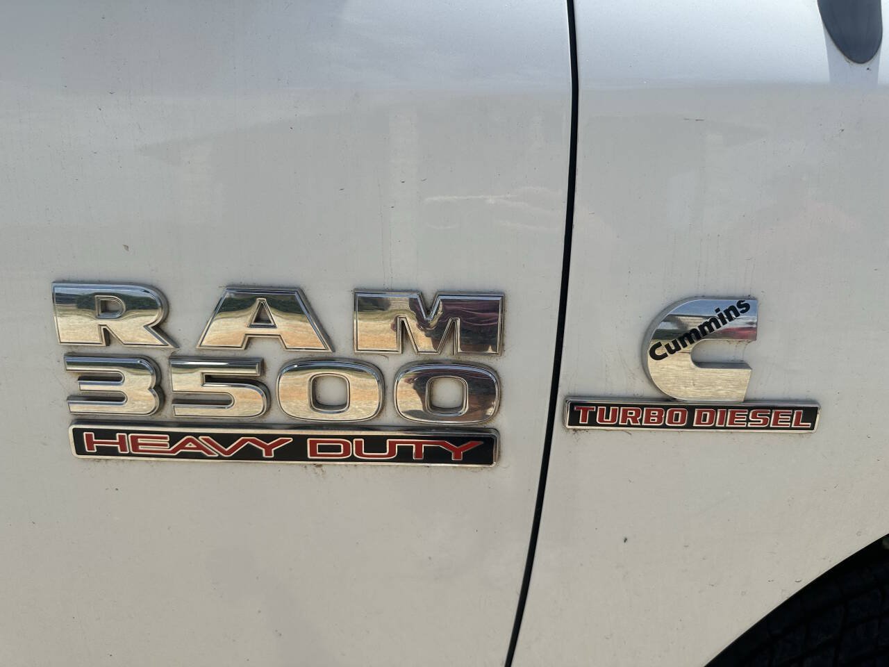 Used 2013 RAM 3500 SLT RWD image 15