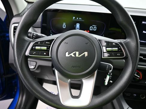 Used 2024 Kia Seltos LX image 11