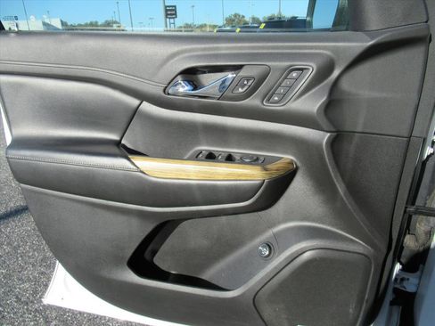 Used 2019 GMC Acadia Denali w/ Technology Package image 23