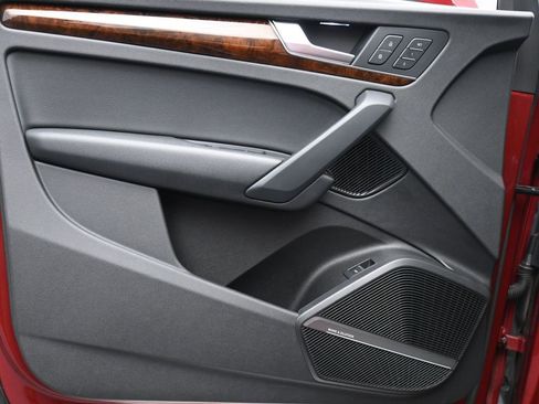 Used 2018 Audi Q5 2.0T Premium Plus image 9