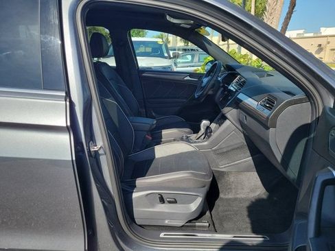 Used 2024 Volkswagen Tiguan SEL R-Line AWD/4WD image 8