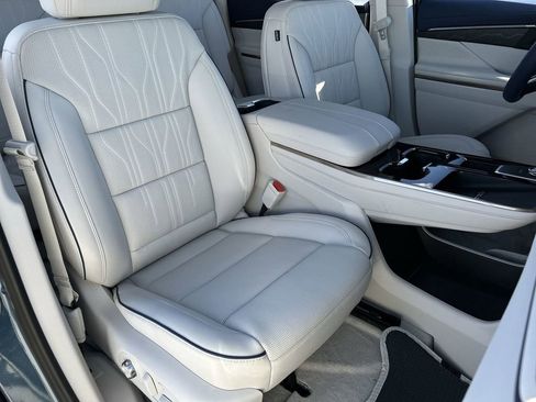 New 2026 Buick Enclave Avenir w/ Super Cruise Package FWD image 29