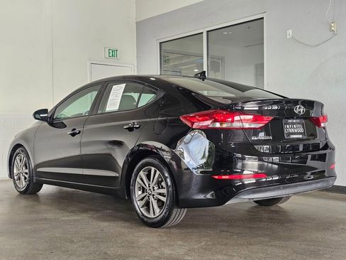Used 2018 Hyundai Elantra SEL FWD image 6
