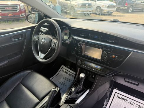 Used 2014 Toyota Corolla LE Premium w/ Driver Convenience Package FWD image 18