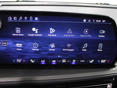 Used 2024 Chevrolet Traverse LT image 51