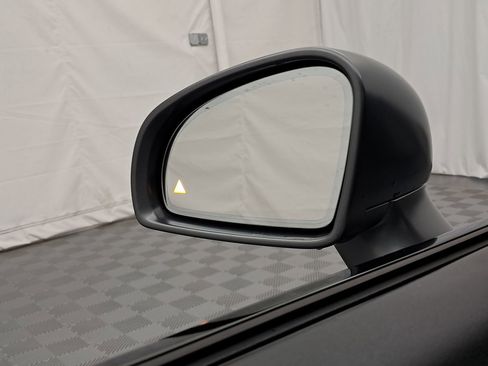 Used 2016 Mercedes-Benz SL 550 image 28