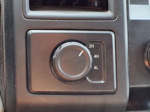 Used 2019 Ford F150 XL w/ Equipment Group 101A Mid AWD/4WD image 26