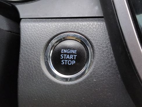 Used 2021 Toyota Camry SE w/ Convenience Package FWD image 25