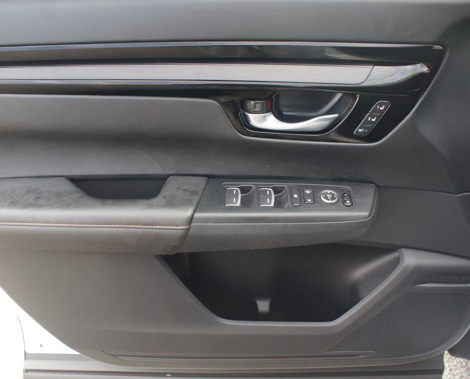 Used 2024 Honda CR-V Sport Touring image 30