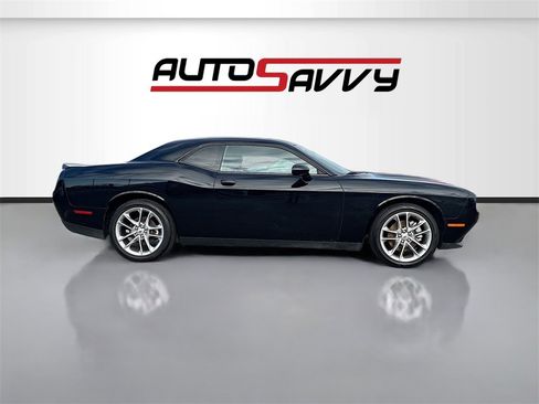 Used 2022 Dodge Challenger GT image 8
