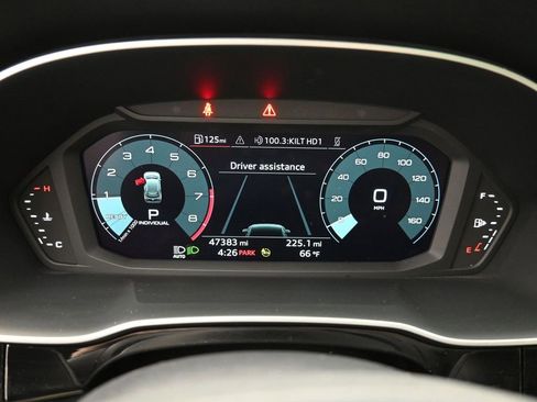 Used 2023 Audi Q3 2.0T Premium Plus w/ Premium Plus Package image 3