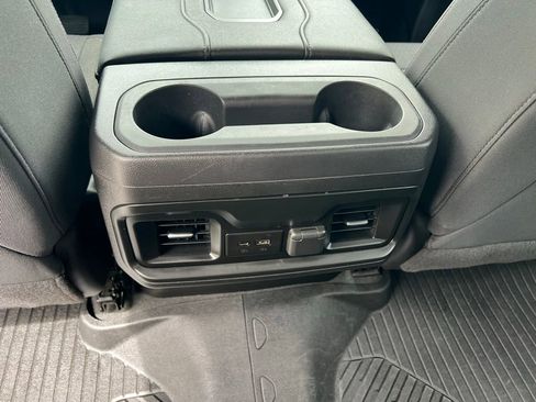Used 2022 Chevrolet Silverado 1500 RST AWD/4WD image 10