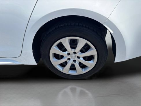 Used 2025 Toyota Corolla LE FWD image 24