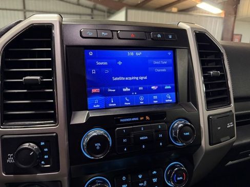 Used 2020 Ford F150 Lariat image 17