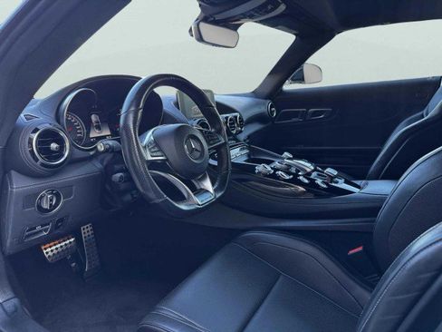 Used 2018 Mercedes-Benz AMG GT Roadster image 19