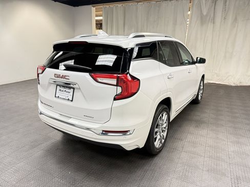 Used 2023 GMC Terrain Denali image 6