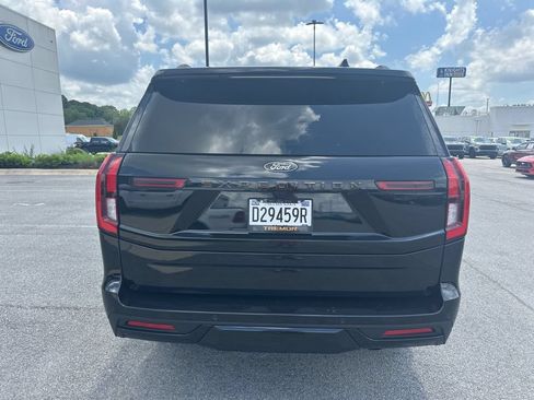 Used 2025 Ford Expedition Tremor AWD/4WD image 7