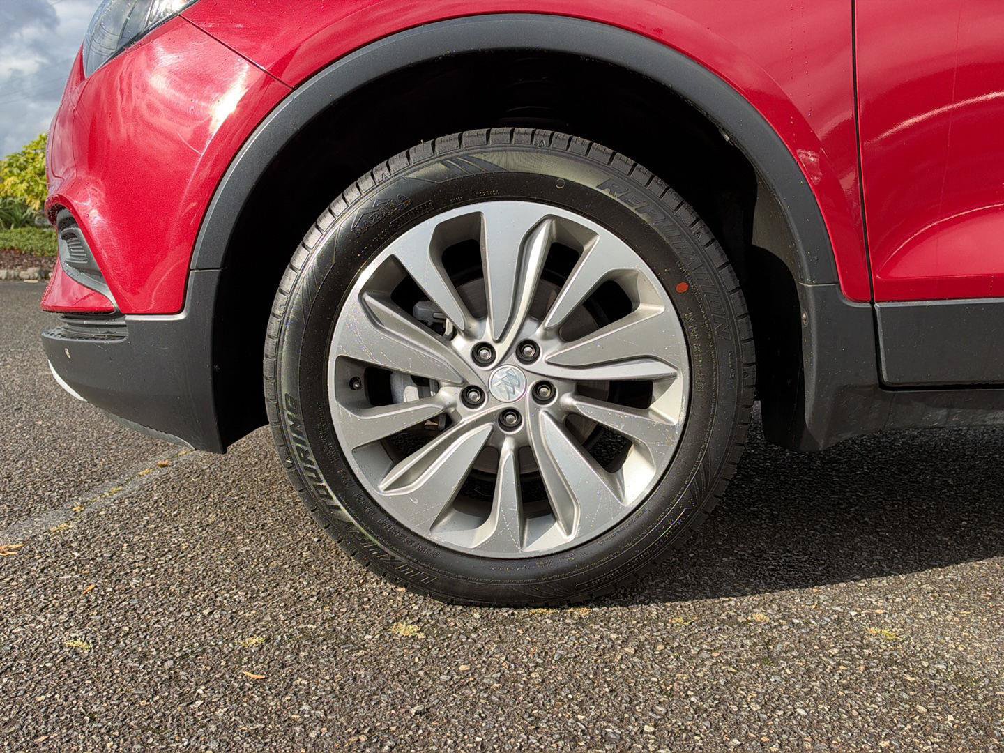 Used 2019 Buick Encore Preferred AWD/4WD image 7