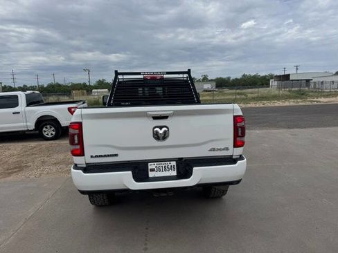Used 2023 RAM 2500 Laramie AWD/4WD image 5