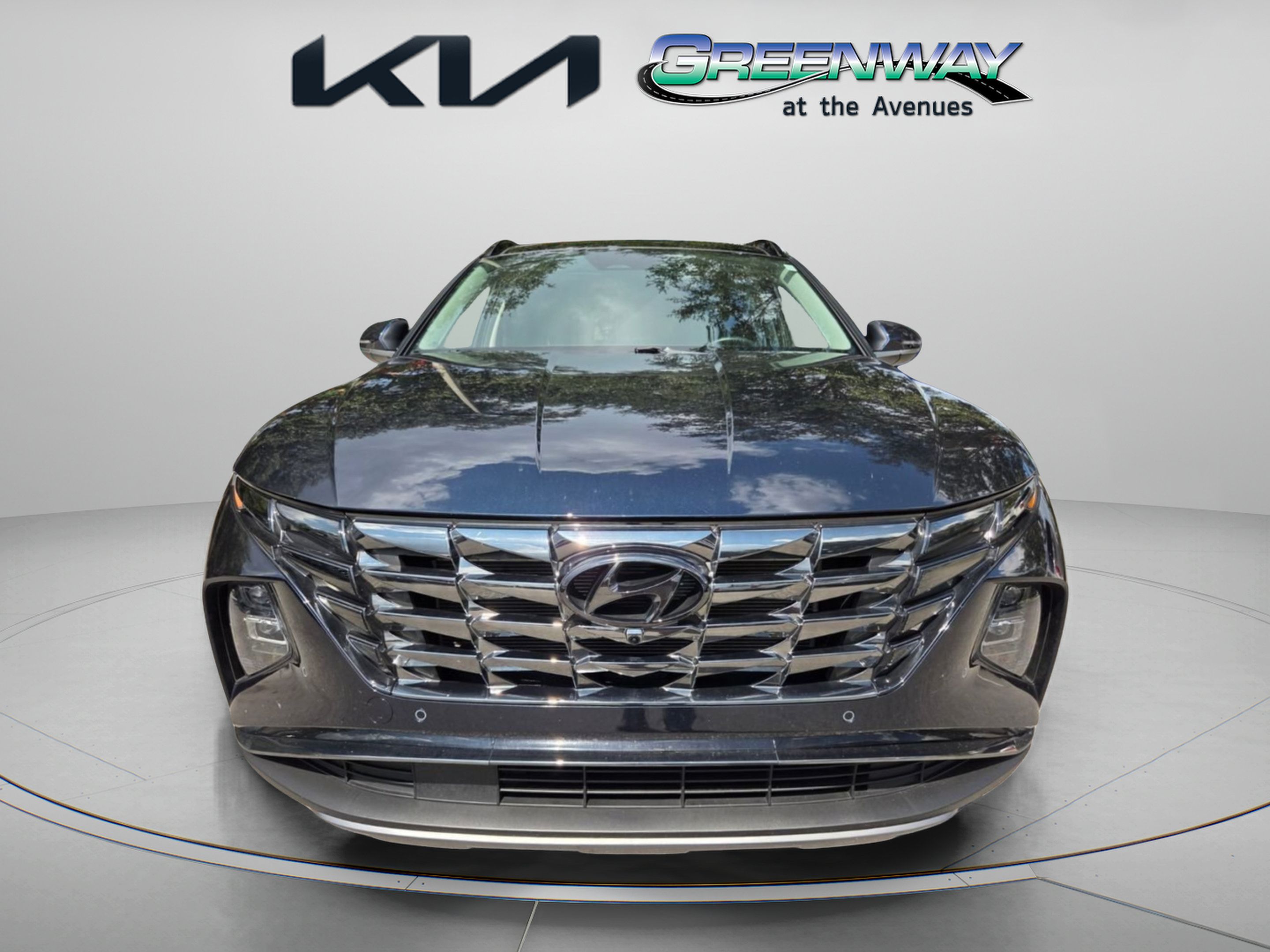 Used 2022 Hyundai Tucson Limited FWD image 2