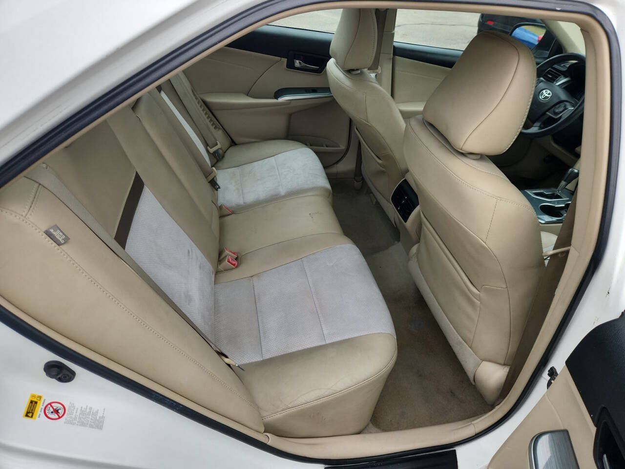 Used 2014 Toyota Camry XLE w/ Leather Package FWD image 17