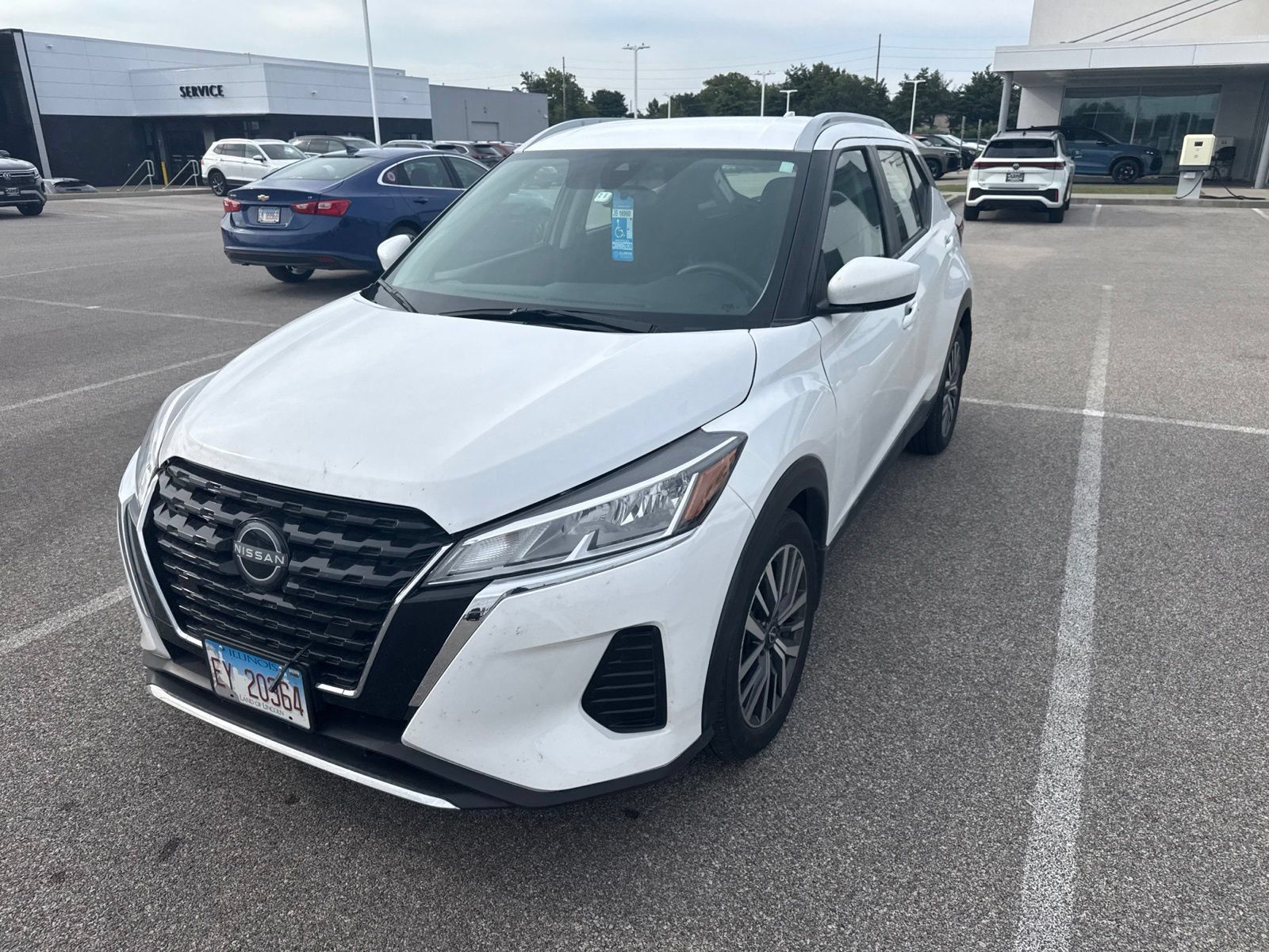 Used 2024 Nissan Kicks SV FWD image 1