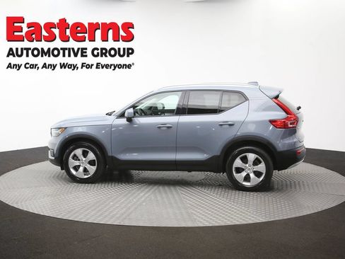 Used 2021 Volvo XC40 T4 Momentum FWD image 60