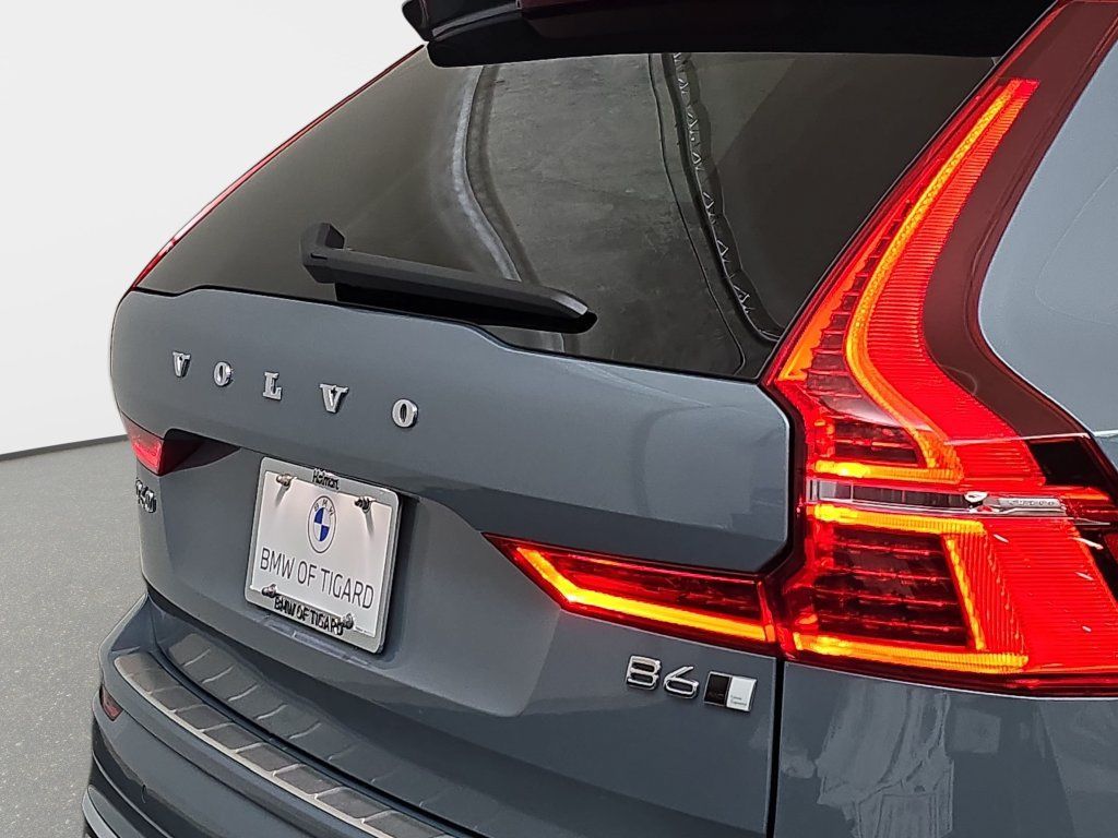 Used 2023 Volvo XC60 B6 Ultimate w/ Protection Package Premier AWD/4WD image 34