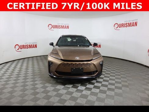 Used 2025 Toyota Crown Signia w/ Advanced Technology Package image 18