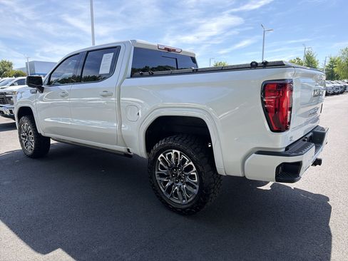 Used 2025 GMC Sierra 1500 Denali Ultimate AWD/4WD image 8