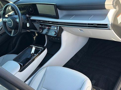 Certified 2025 Hyundai Tucson SEL image 22