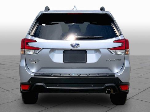 Certified 2023 Subaru Forester Limited AWD/4WD image 5