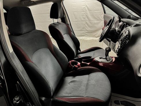 Used 2014 Nissan Juke SV w/ Navigation Package image 9