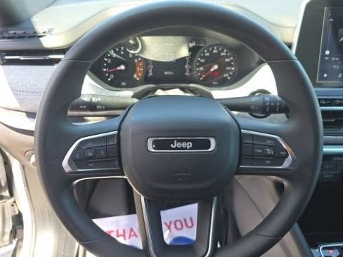 Used 2025 Jeep Compass Sport AWD/4WD image 14