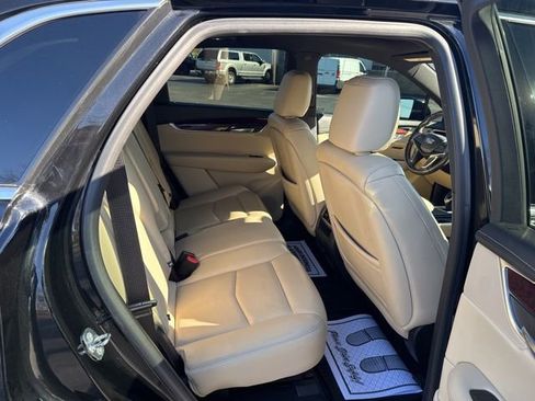 Used 2018 Cadillac XT5 Luxury w/ Driver Awareness Package FWD image 14