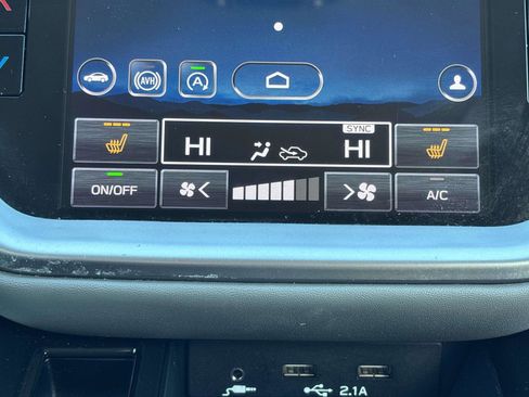 Used 2022 Subaru Outback Premium image 22